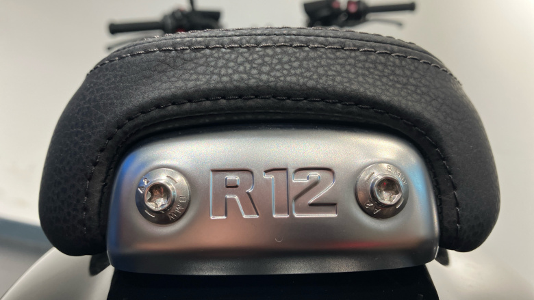BMW R12 (24MY)